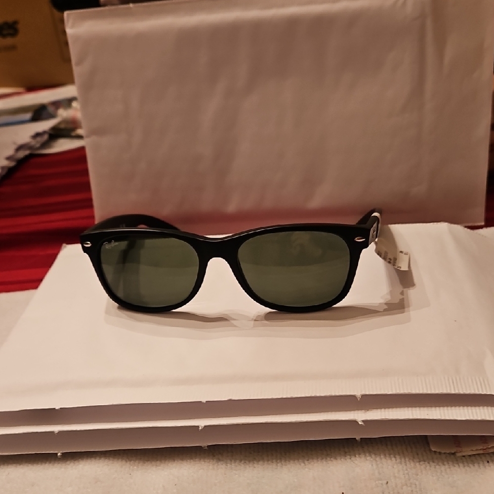 Black Wayfarer Sunglasses with Green Lenses - Unbranded